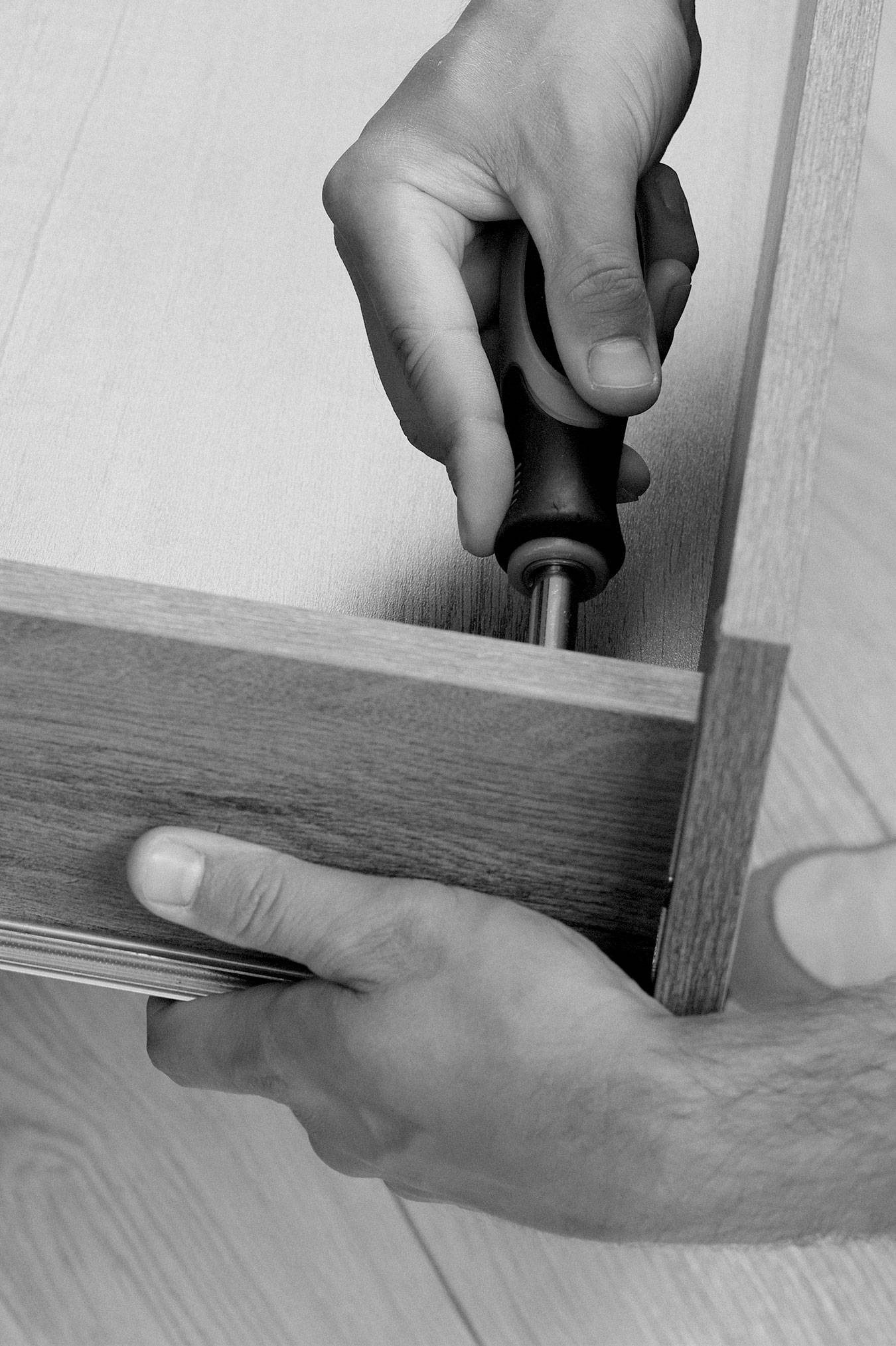 Caronni-bespoke-furniture-arredamento-servizi-montaggio-1